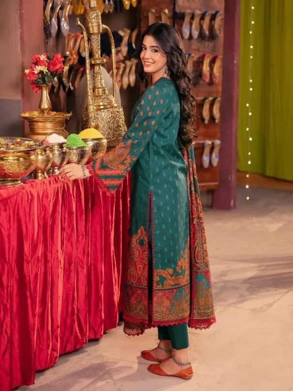 প্রিমিয়াম পাকিস্তানি ইন্সপায়ার থ্রি পিস